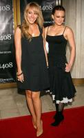 61621_Hilary_5_Haylie_Duff_0_1408_Premiere_June_12_2007_878_122_1027lo.jpg