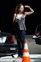 25124_62HJ5NK615_eliza_dushku_on_set_tikipeter_celebritycity_009_122_199lo.jpg