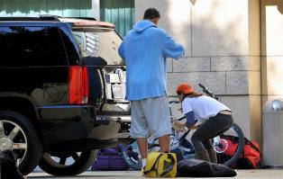 84473_eliza_dushku_thong_slip_working_on_her_car_in_la_04_122_587lo.jpg