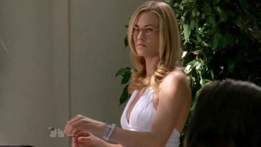 104149816_Strahovski.jpg