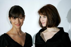 JKLD35RZCD_Olga_Kurylenko_-_Quantum_of_Solace_Photocall_Jan_24_10_.jpg