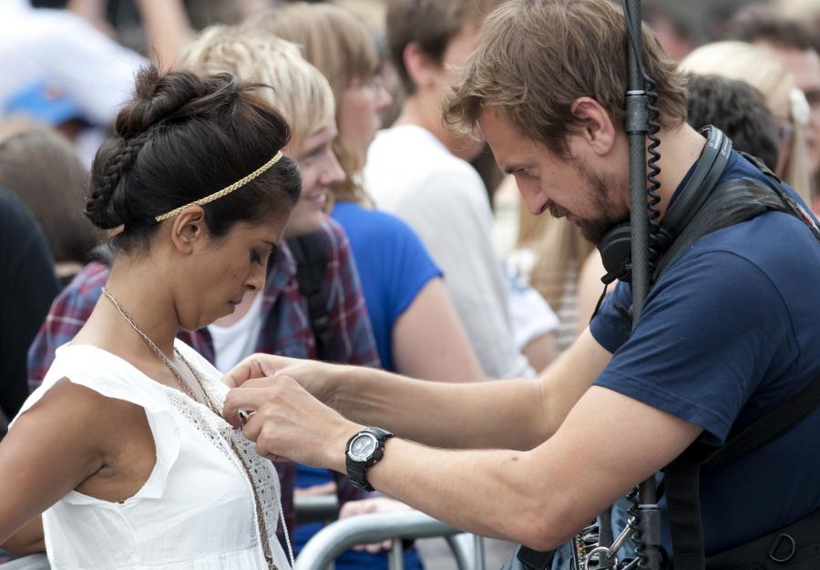 71759_Konnie_Huq_X_Factor_Auditions_Cardiff_013_122_690lo.jpg