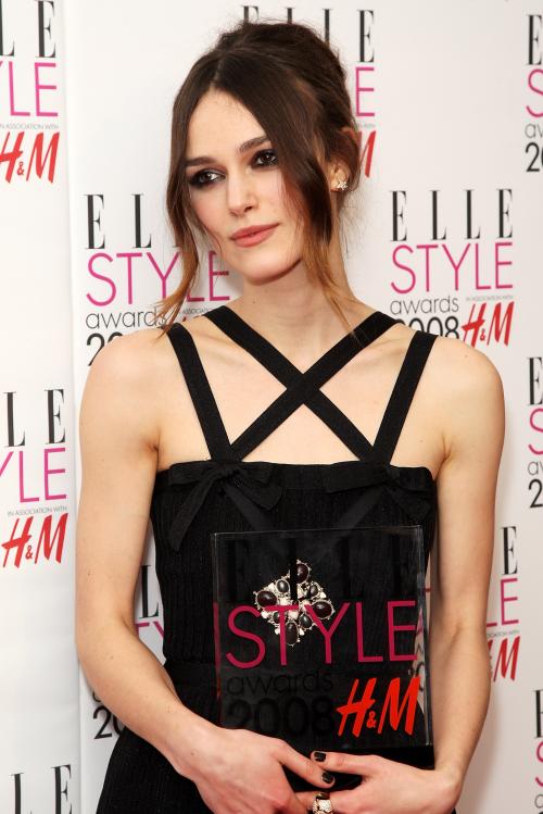 21591_KeiraKnightley-ElleStyleAwards2008-PressRoom_10_122_799lo.jpg