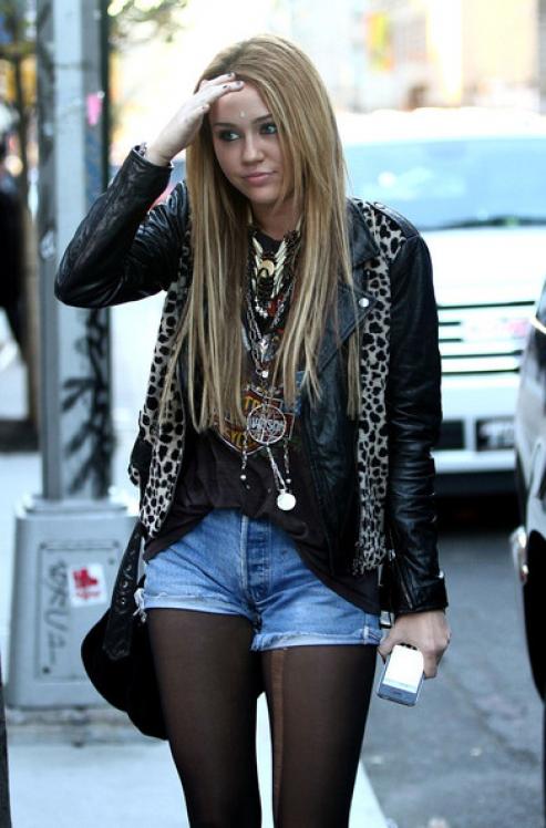 106403719_miley_cyrus_miley_s_rocker_style_yor8mc7jve0l_k28xBa6.jpg