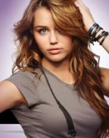 Miley Cyrus in hot top