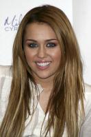 27764__by_William_Miley_Cyrus_7_123_148lo.jpg