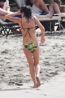 08096_gallery_enlarged-0103_amy_winehouse_bikini_06_122_837lo.jpg