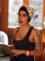 74218_AmyWinehouse-4508_122_197lo.jpg