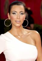 49512904_shian-The_61st_Annual_Emmy_Awards-Arrivals_320_122_178lo.jpg