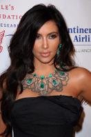 4AAP1P9BKJ_Kim_Kardashian_40_Gabrielles_Angel_Foundation_Angel_Ball_2010_-_Oct_21_26_.jpg