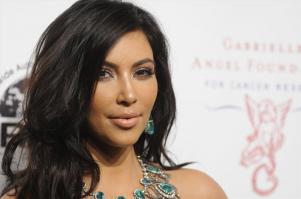 FGGQ7PDURJ_Kim_Kardashian_40_Gabrielles_Angel_Foundation_Angel_Ball_2010_-_Oct_21_31_.jpg