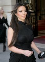 LQF3UKIKOQ_Kim_Kardashian001.jpg