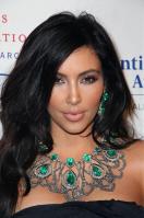 SR8PP2U5FQ_Kim_Kardashian_40_Gabrielles_Angel_Foundation_Angel_Ball_2010_-_Oct_21_22_.jpg