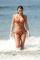 UE98MV1MJZ_Kim_Kardashian_in_a_Bikini_1.jpg