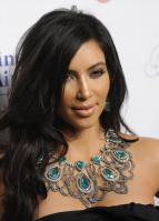 Z6CTZCLZ7B_Kim_Kardashian_40_Gabrielles_Angel_Foundation_Angel_Ball_2010_-_Oct_21_33_.jpg