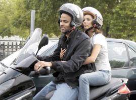 73071_Celebutopia-Eva_Longoria_and_Tony_Parker_riding_scooters_in_Paris-07_122_537lo.JPG