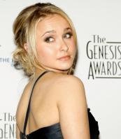 71020_celeb-city.org_Hayden_Panettiere_22nd_Genesis_Awards_03-29-2008_014_123_1029lo.jpg