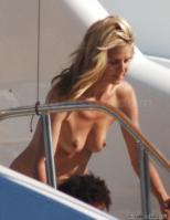 47351_heidi-klum-topless-bikini-08_123_1084lo.jpg