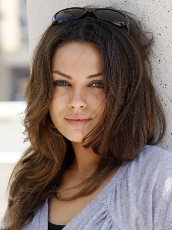 46293_mila_kunis_forum.ns4w.org_10_122_362lo.jpg