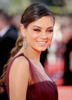 49516361_is_arrives_at_the_61st_Primetime_Emmy_Awards-07_122_51lo.jpg