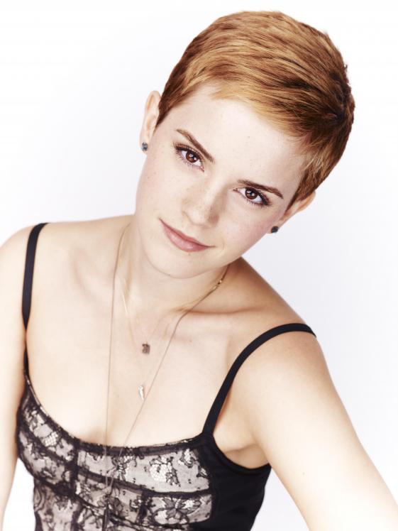 114182556_emma_watson_mariano_vivanco_photoshoot_2010_QsytHSY.jpg