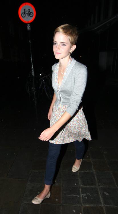 94816100_23583-emma-watson-leaving-cafe-pacifico-then-to-bu.jpg