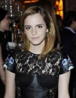 11702_1269588097_EmmaWatson_Vogue_Launch_Party_Pulinos_Restaurant_NYC_20100325_017_122_234lo.jpg