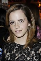 11831_1269588182_EmmaWatson_Vogue_Launch_Party_Pulinos_Restaurant_NYC_20100325_023_122_652lo.jpg