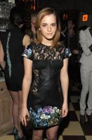 12004_1269634095_EmmaWatson_Vogue_Launch_Party_Pulinos_Restaurant_NYC_20100325_032_122_970lo.jpg