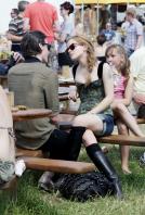 20541_EmmaWatson_GlastonburyMusicFestival_June25th2010_008_122_346lo.jpg