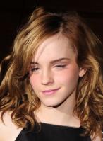 91834633_emma_watson_18th_birthday_party_19th_apr_2008_029_122_415lo.jpg