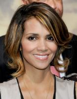 32471_Halle_Berry_at_the_2009_Jenesse_Silver_Rose_Gala_and_Auction_in_Beverly_Hil7256_122_137lo.jpg