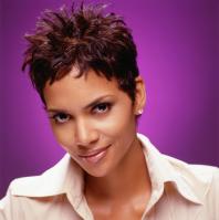 35509_halleberry95165_122_1008lo.jpg