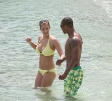 23392_Gemma_Atkinson_09_122_27lo.jpg