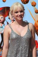 95747_Anna_Faris_Cloudy_With_A_Chance_Of_Meatballs_Premiere_LA_120909_009_122_148lo.JPG