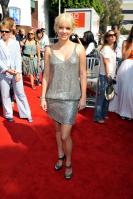 96158_Anna_Faris_Cloudy_With_A_Chance_Of_Meatballs_Premiere_LA_120909_020_122_695lo.jpg