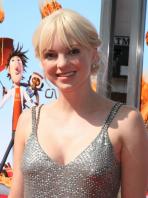 96313_Anna_Faris_Cloudy_With_A_Chance_Of_Meatballs_Premiere_LA_120909_024_122_427lo.jpg