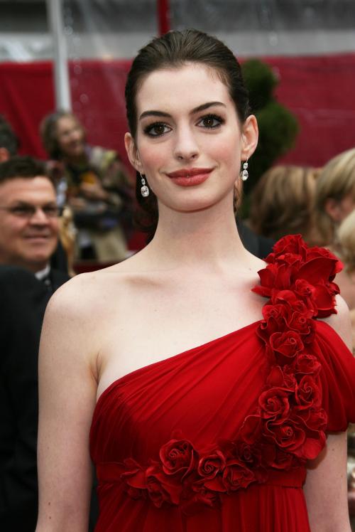 97995_Hathaway_Ann_100_122_182lo.jpg