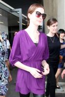 18799_Anne_Hathaway2_122_463lo.jpg