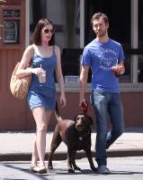 DF11AXALRT_anne_hathaway_forum_ns4w_org_16.jpg