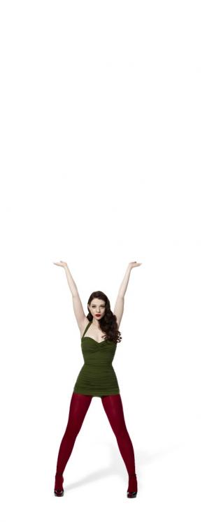 55234_Michelle_Trachtenberg_sexy_1836425_122_196lo.jpg