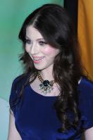 73620_Michelle_Trachtenberg_-_2010_NBC_Press_Tour_Cocktail_Party_-_Jan_10th_035_122_158lo.jpg