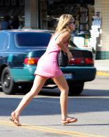 67303_Preppie___Amanda_Bynes_running_errands_in_Beverly_Hills___August_8_2009_9127_122_555lo.jpg